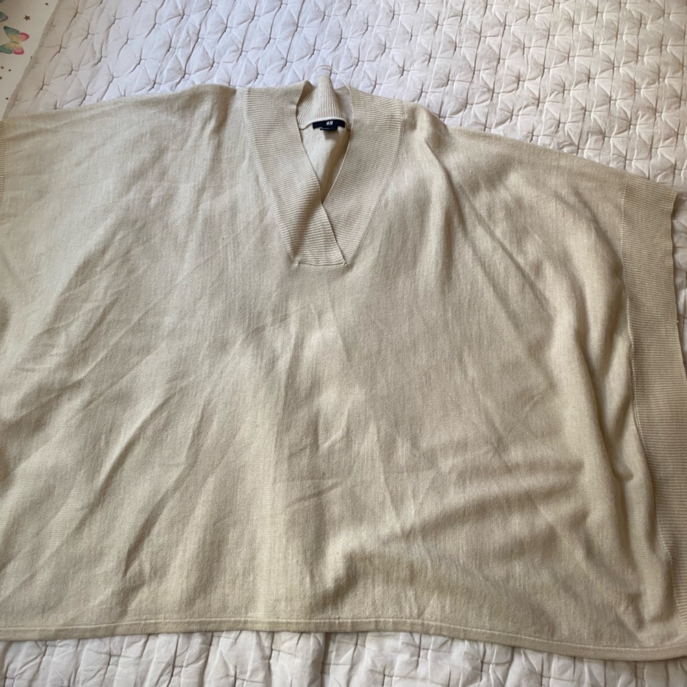 HM v-neck poncho sweater, OSFM